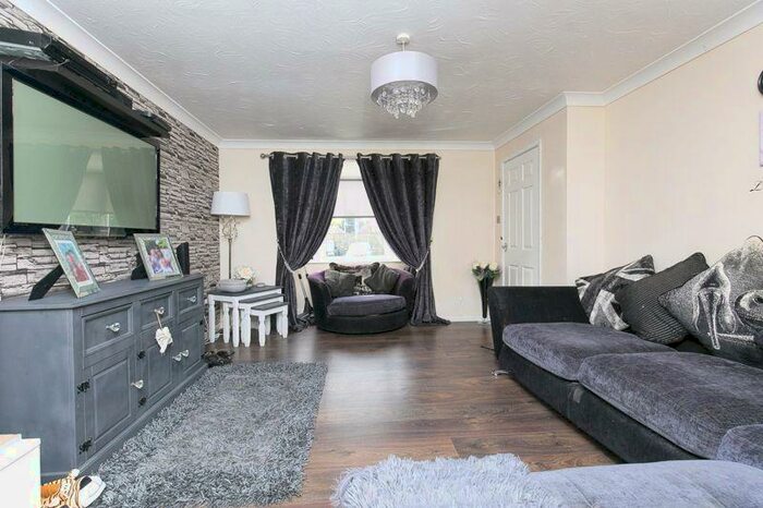 3 Bedroom Detached House For Sale In Hyde Park, Rhyl, LL18