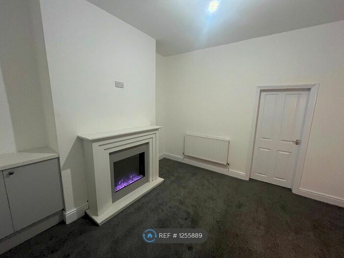 2 Bedroom Semi-Detached House To Rent In Kitchener Street, St. Helens, WA10