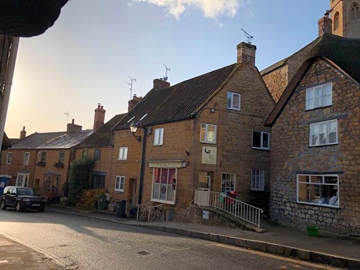 1 Bedroom Flat To Rent In St. James Street, South Petherton, TA13