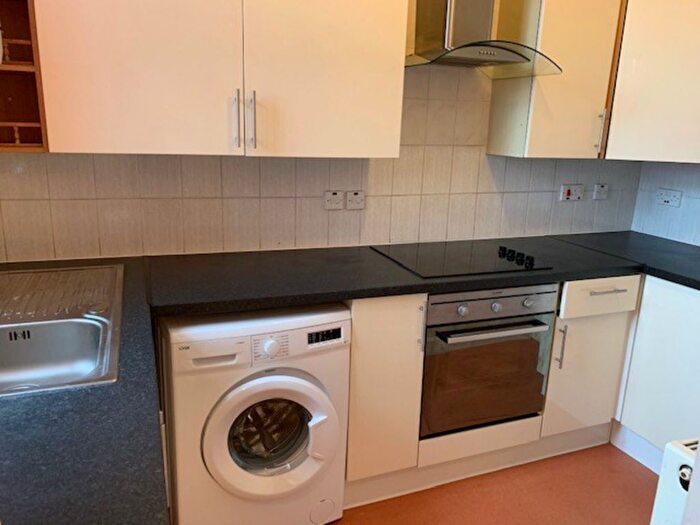 1 Bedroom Flat To Rent In Brigstock Road, Thornton Heath, CR7