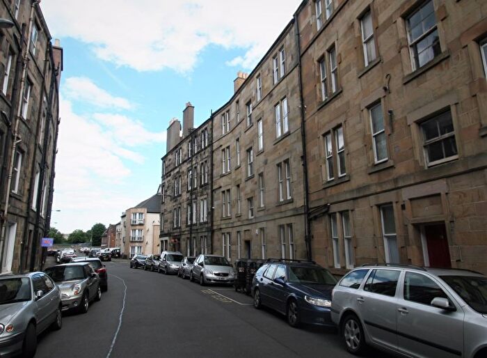 1 Bedroom Flat To Rent In Waverley Park, Edinburgh, EH8