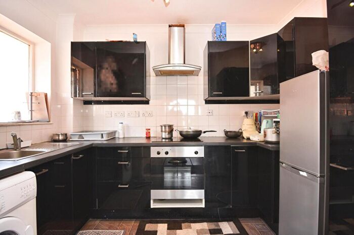 2 Bedroom Flat For Sale In Cavendish House, Tavistock Road, Croydon, CR0