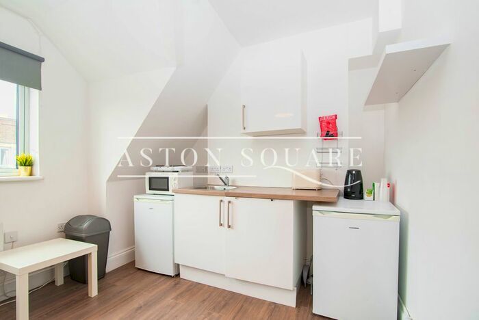 1 Bedroom Flat To Rent In West Green Road, London, N15