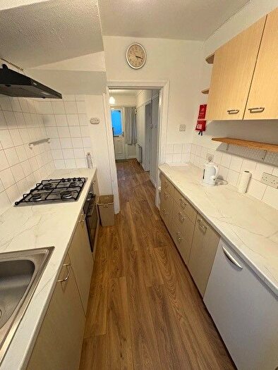 3 Bedroom Terraced House To Rent In Ennismore Avenue, Greenford, UB6