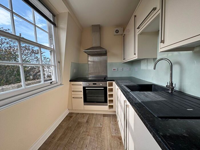 1 Bedroom Flat To Rent In Mornington Crescent, London, NW1