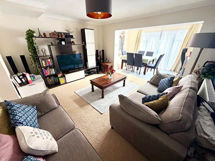 3 Bedroom Terraced House For Sale In Anderson Drive, Ashford, TW15