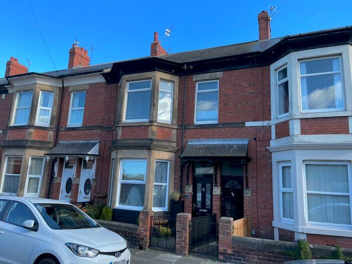 3 Bedroom Flat To Rent In Military Road, North Shields. ** Great Location **, NE30