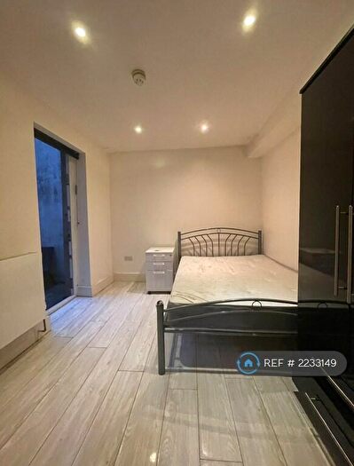 1 Bedroom Flat To Rent In Rufford Street, London, N1