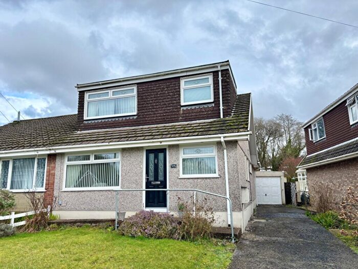 3 Bedroom Semi-Detached Bungalow For Sale In Delffordd, Rhos, Pontardawe, Swansea., SA8