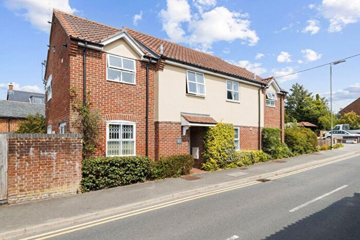 3 Bedroom Apartment For Sale In Williams Court, Park Street, Hungerford, Berkshire, RG17
