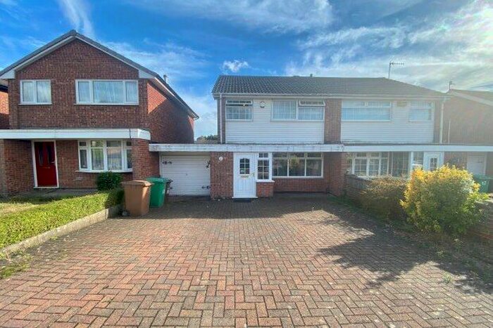3 Bedroom Property To Rent In Meriac Close, Nottingham, NG5
