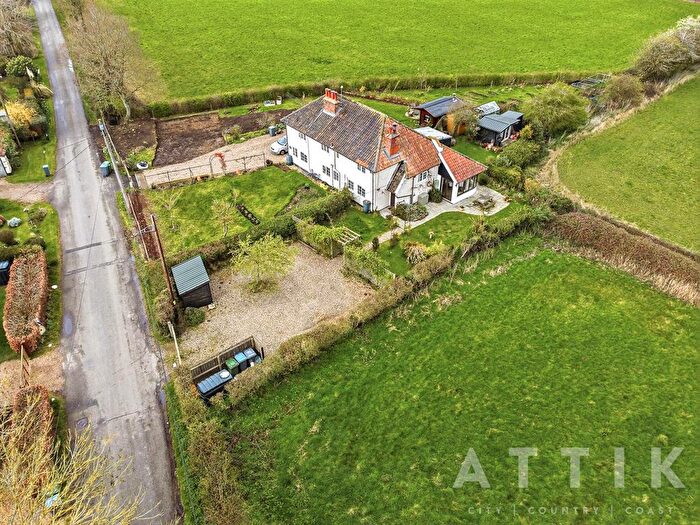 3 Bedroom Cottage For Sale In Bell Green, Cratfield, IP19