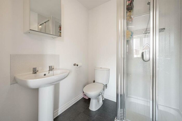 4 Bedroom Detached House For Sale In The Crossing, Kingswinford, DY6