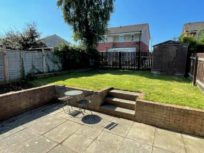 2 Bedroom Semi-Detached House To Rent In West Pilton Street, Pilton, Edinburgh, EH4