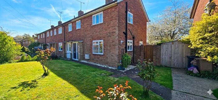 2 Bedroom Semi Detached House For Sale In Haycroft Road, Stevenage, SG1