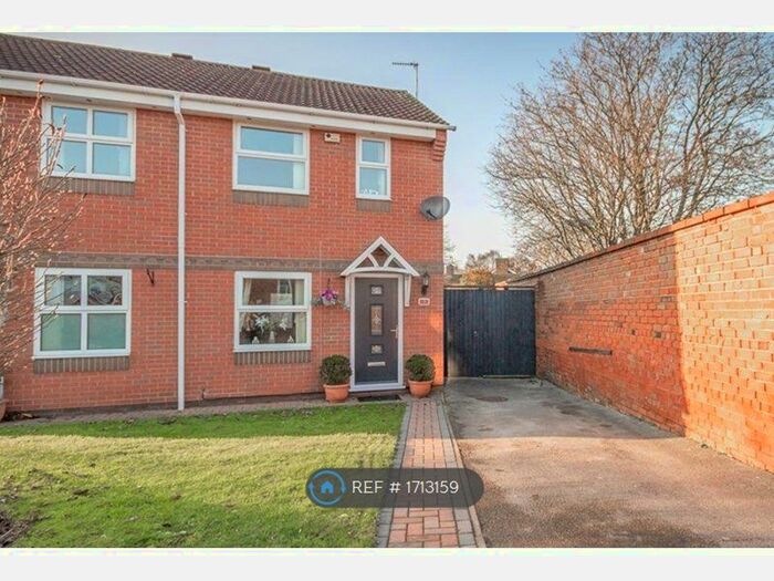 2 Bedroom Semi-Detached House To Rent In Rushcliffe Avenue, Chaddesden, Derby, DE21
