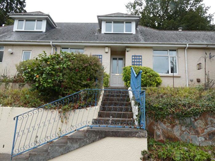 6 Bedroom Detached House To Rent In Windsor Close, Exeter, EX4