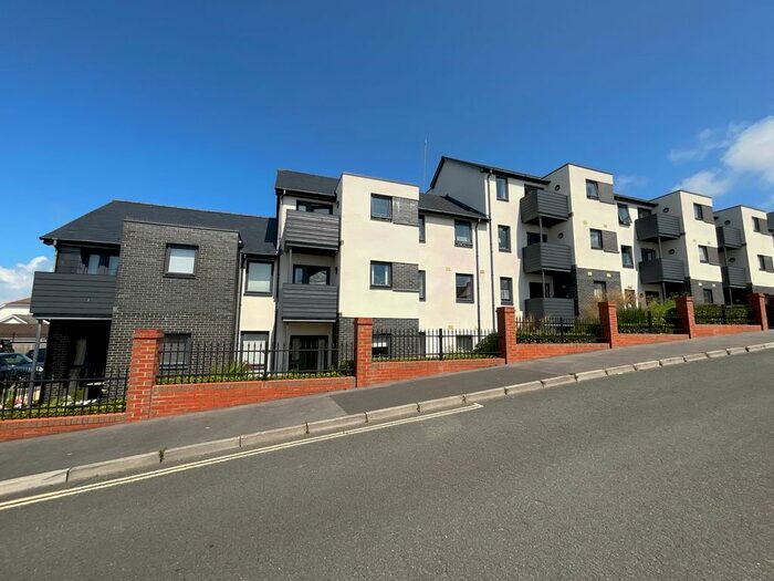 2 Bedroom Flat To Rent In Bramble Hill, Bude, EX23