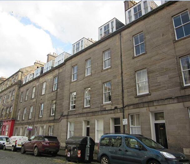 5 Bedroom Flat To Rent In Barony Street, New Town, Edinburgh, EH3