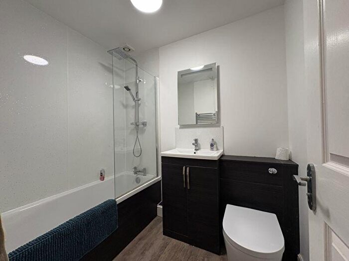 2 Bedroom End Of Terrace House To Rent In Burrell Green, Cuckfield, RH17