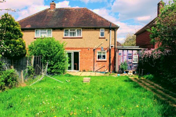 5 Bedroom Semi-Detached House To Rent In St. Johns Road, Guildford, GU2