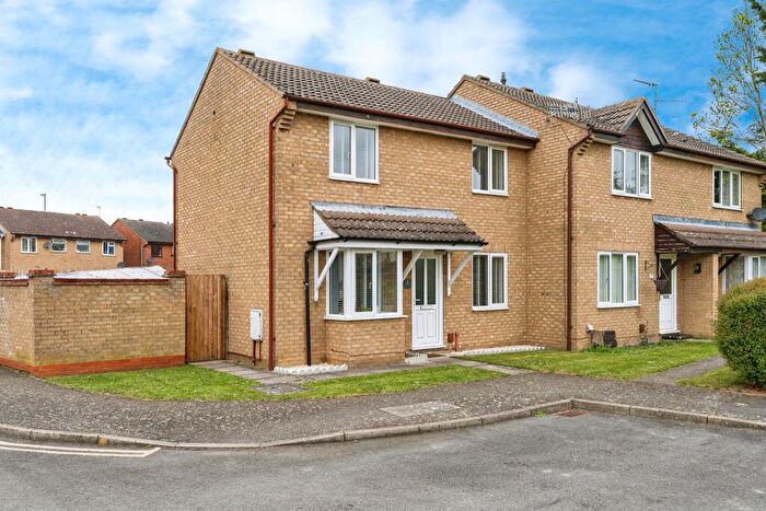 3 Bedroom End Of Terrace House For Sale In Peterhouse Crescent, March, PE15