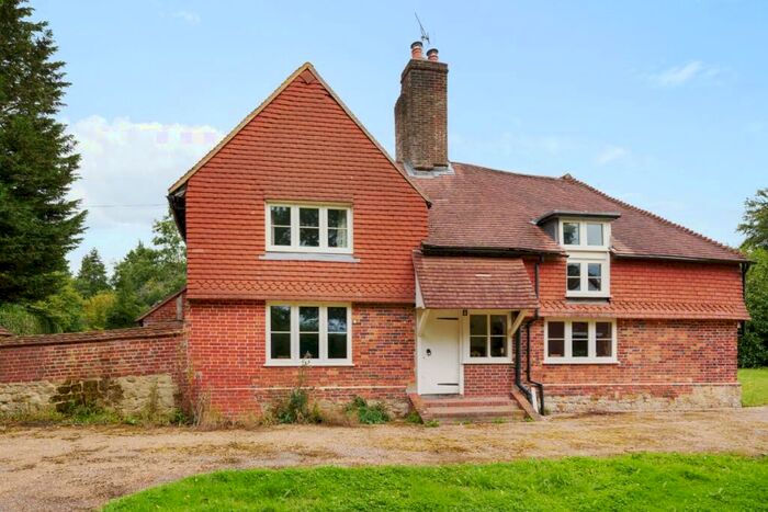 4 Bedroom Detached House To Rent In Petworth Road Chiddingfold, GU8