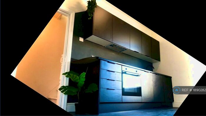 3 Bedroom Flat To Rent In Lawrence Road, Liverpool, L15