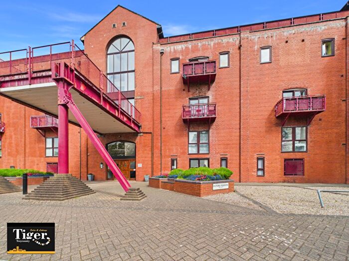 1 Bedroom Flat For Sale In Navigation Way, Ashton-On-Ribble, Preston, PR2