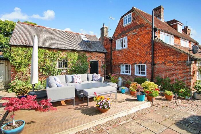 4 Bedroom Cottage For Sale In Ashford Road, High Halden, TN26