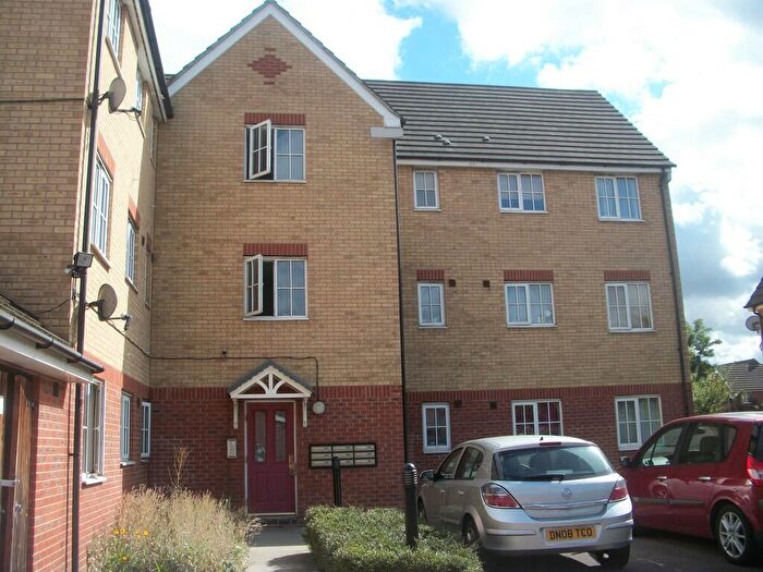 2 Bedroom Flat To Rent In Wagstaff Gardens, Dagenham, RM9