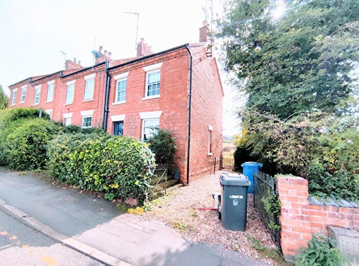 2 Bedroom Cottage To Rent In Chapel Lane, Blisworth, Northampton, NN7