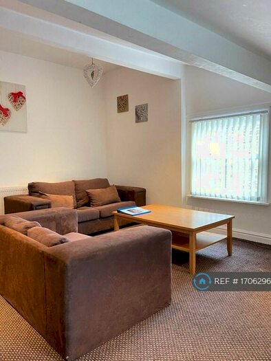 2 Bedroom Flat To Rent In Sandringham Drive, Liverpool, L17