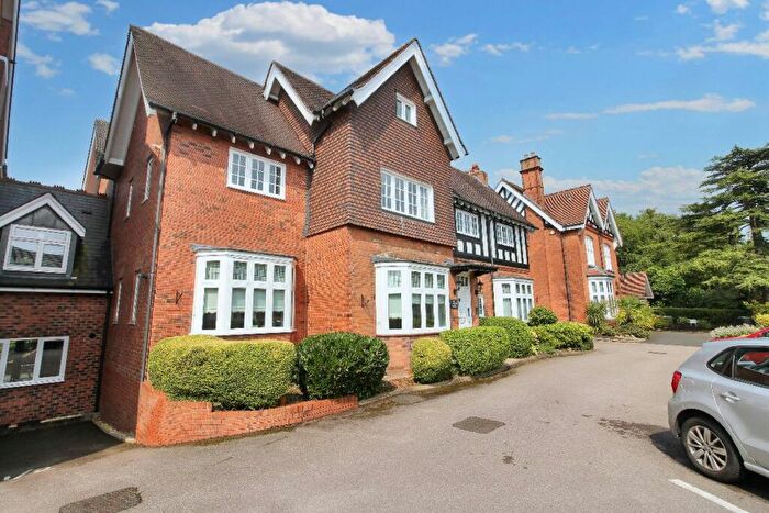 2 Bedroom Apartment To Rent In Apartment Lichfield Road, B74