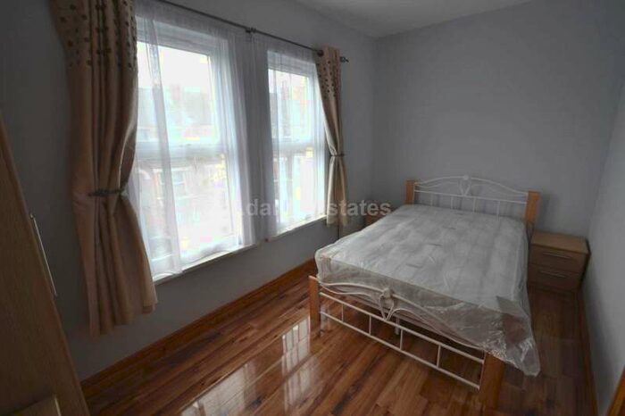 1 Bedroom Studio Flat To Rent In Cholmeley Road, Reading, RG1