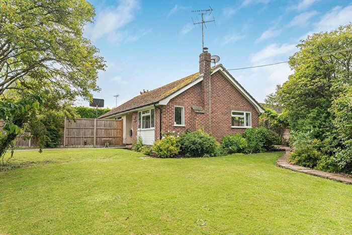 3 Bedroom Detached Bungalow For Sale In Heatherfield, Buriton, Hampshire, GU31