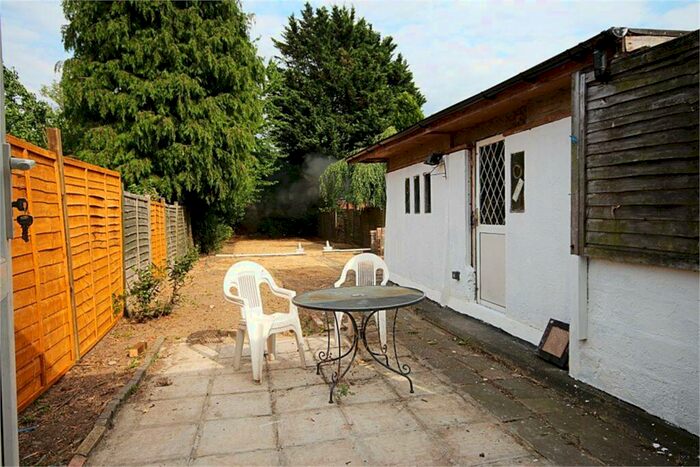 3 Bedroom Semi-Detached House To Rent In Great Cambridge Road, Enfield, Greater London, EN1