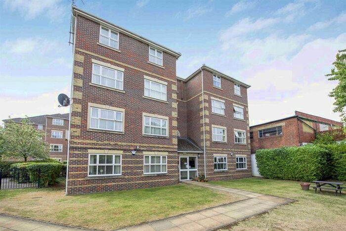2 Bedroom Retirement Property To Rent In Abbotsmead Place, Caversham, Reading, RG4