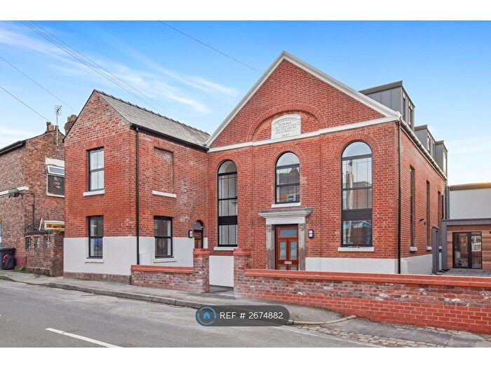 2 Bedroom Flat To Rent In The Old Chapel, Stockton Heath, Warrington, WA4