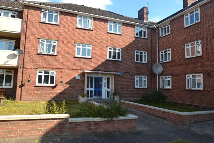 2 Bedroom Flat To Rent In Long Row, NR3