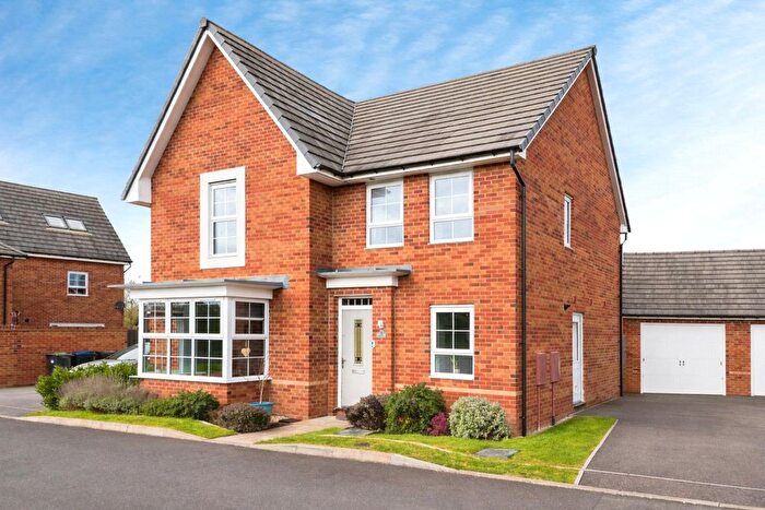 4 Bedroom Detached House For Sale In Athelney Avenue, Westbury, BA13