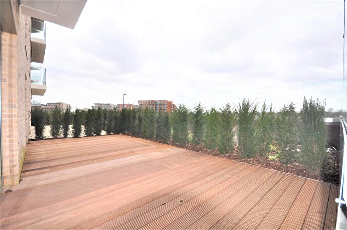 2 Bedroom Apartment To Rent In Kidbrooke Park Road, London, SE3