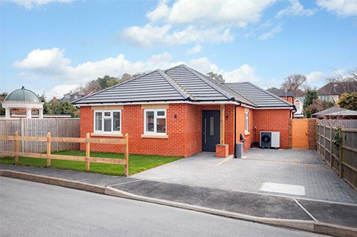 3 Bedroom Bungalow For Sale In Napier Road, Crowthorne, Berkshire, RG45