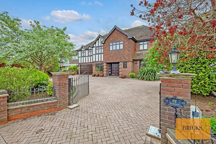 7 Bedroom Detached House For Sale In Mandalay, Hainault Road, Chigwell, IG7