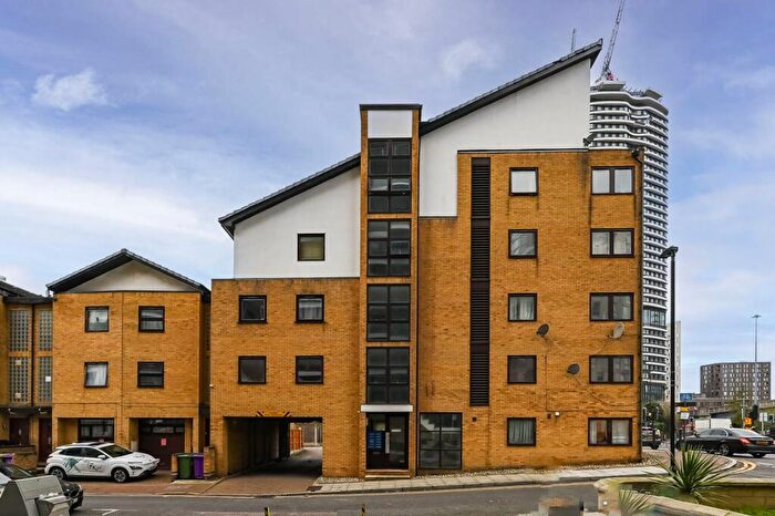 1 Bedroom Flat To Rent In Gaselee Street, Canary Wharf, London, E14