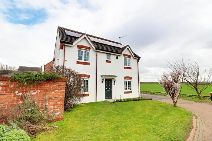 4 Bedroom Detached House For Sale In Field Reeves Walk, Epworth, Doncaster, DN9