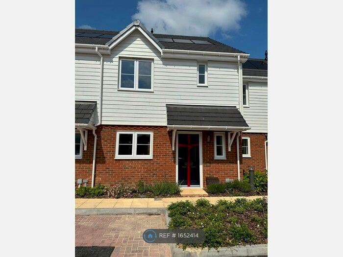 3 Bedroom Terraced House To Rent In Utah Road, Paddock Wood, Tonbridge, TN12