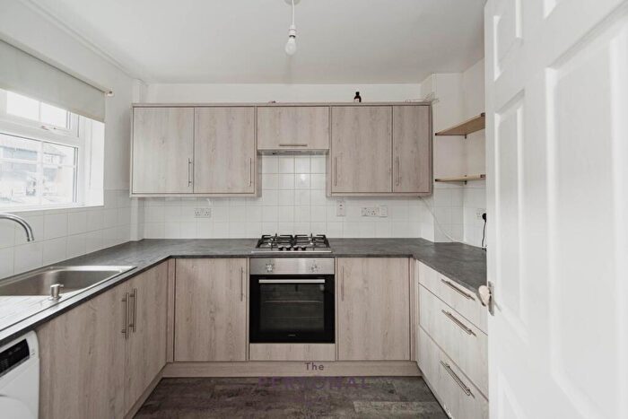 4 Bedroom Terraced House To Rent In Middle Lane, Epsom, KT17