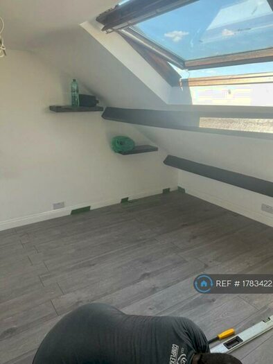 5 Bedroom Semi-Detached House To Rent In Poplar Place, Bristol, BS16