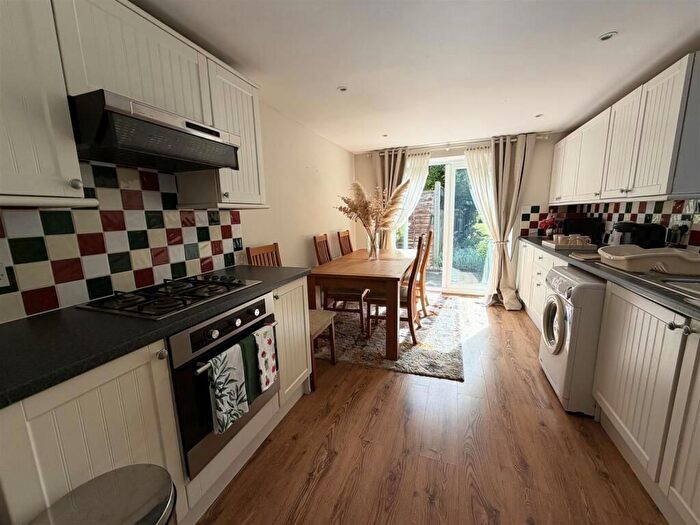 1 Bedroom End Terrace House For Sale In School Lane, West Kingsdown, Sevenoaks, TN15